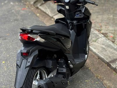 Alternative view of Vario 125 bản cũ hiếm