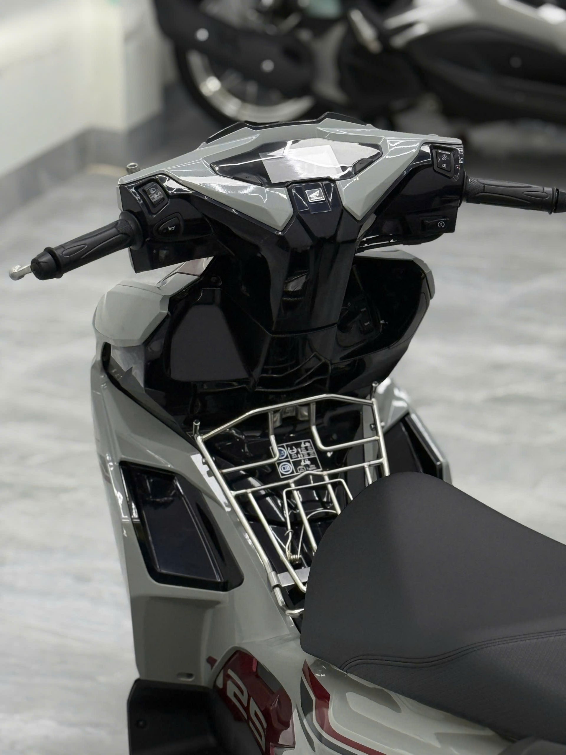 AB 125 zin keng - Ảnh 2