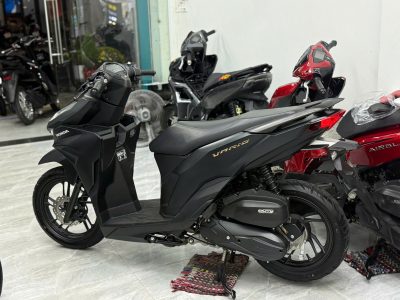 Alternative view of Vario 125 2024