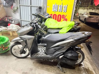 Alternative view of Vario giá rẻ