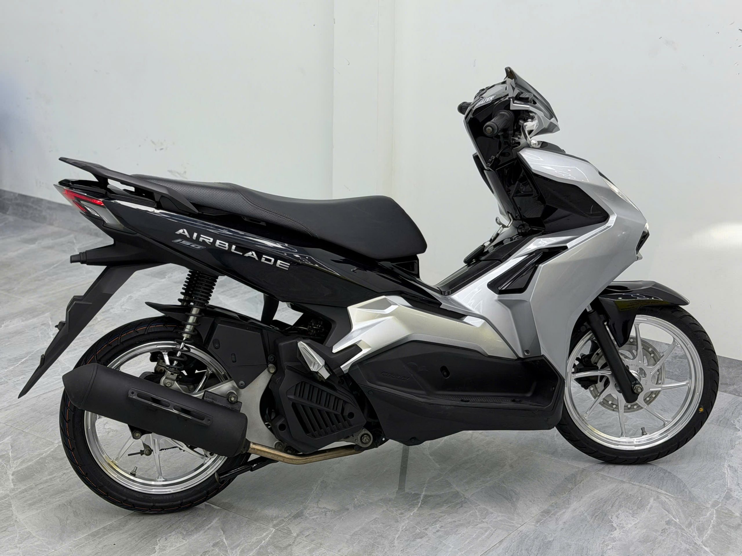 AB 125 PXL - Ảnh 4