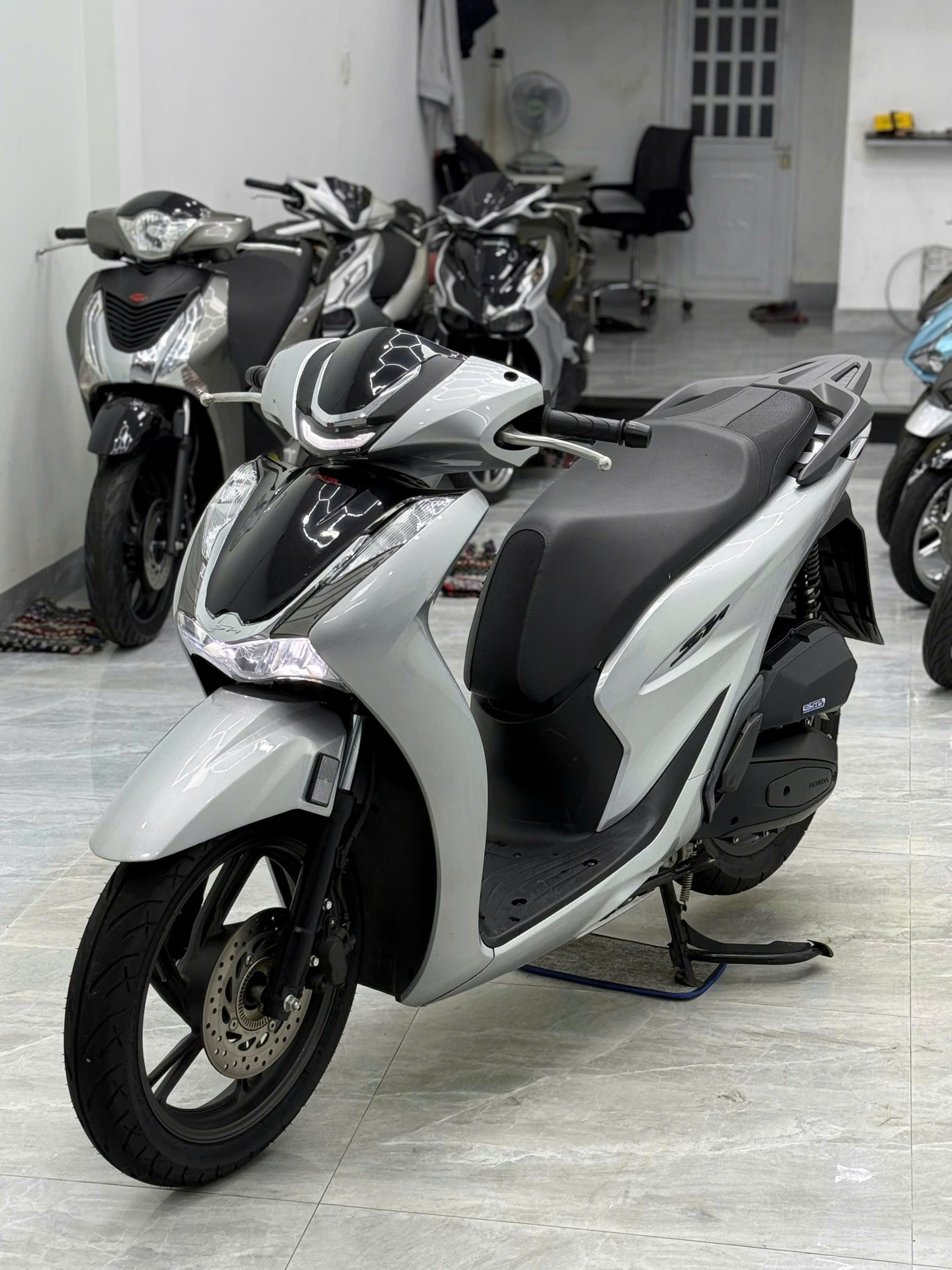 SH 150 Abs up 350i odo 5000km - Ảnh 4