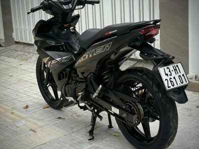 Alternative view of Exciter 150 Led rin sạch sẽ