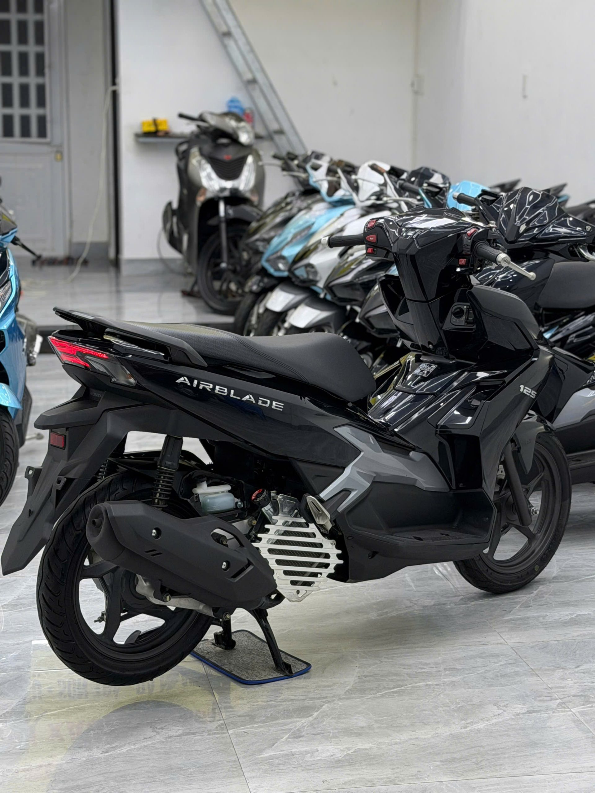 AB 125 zin keng - Ảnh 2