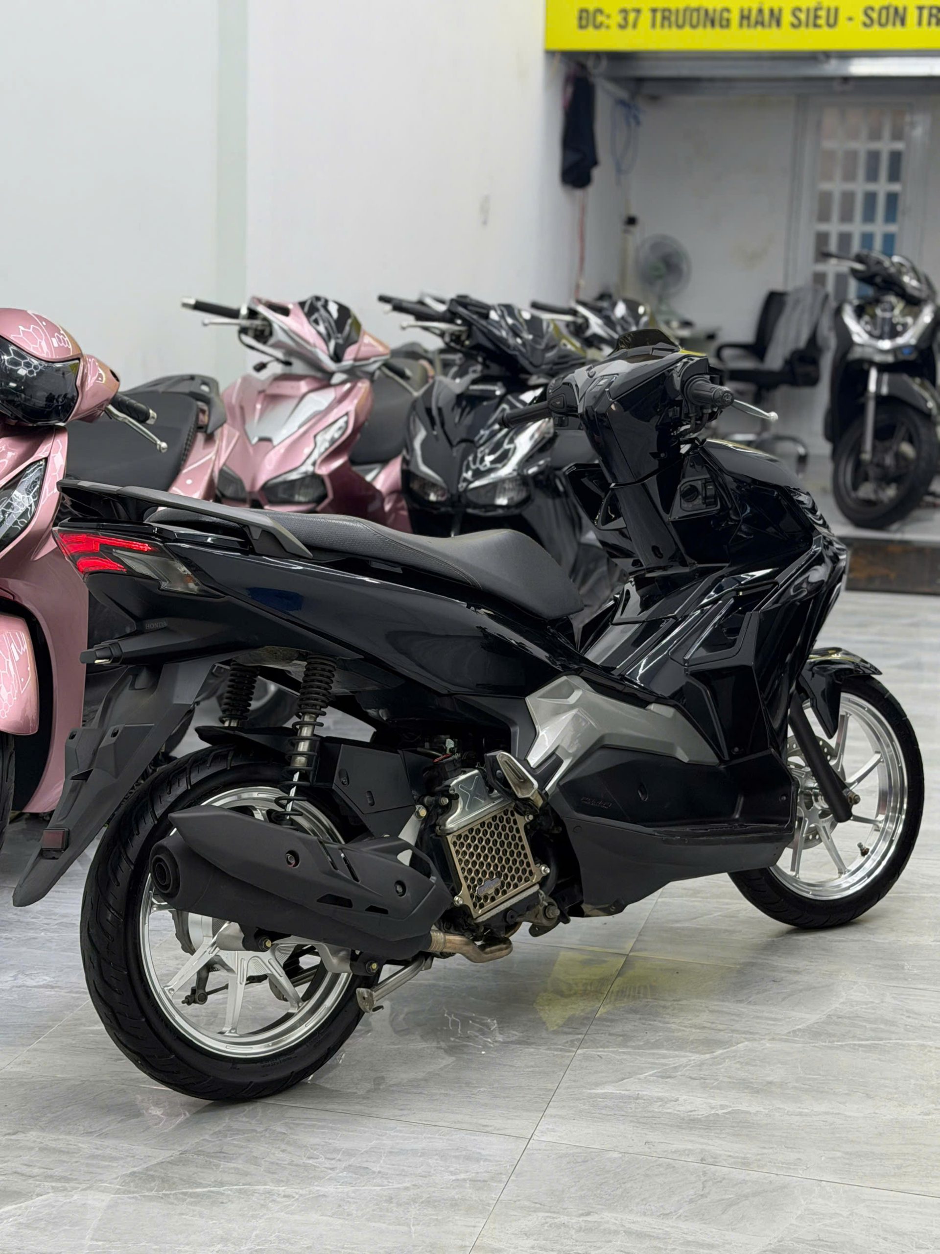 AB 150 zin kiểng - Ảnh 2