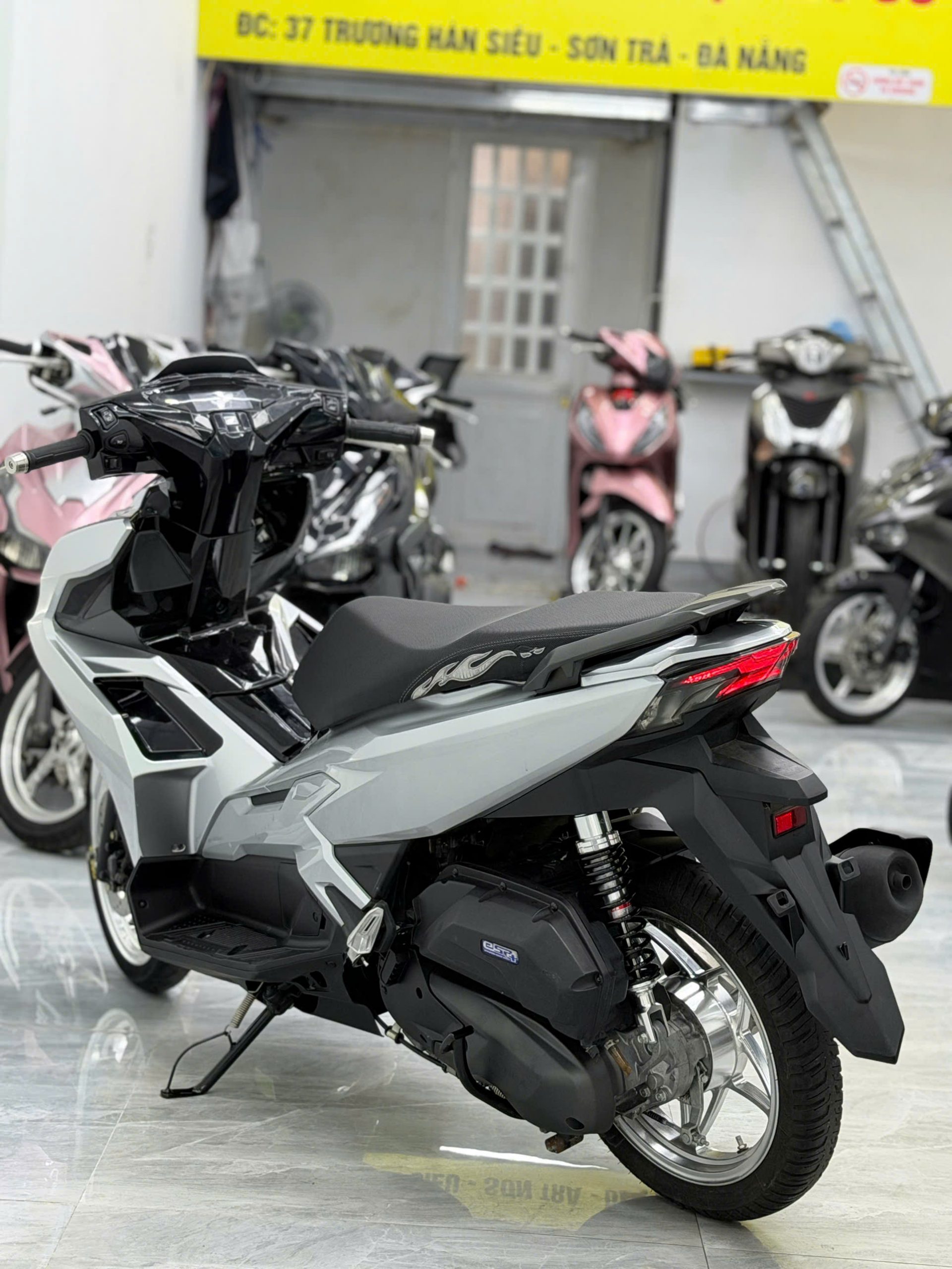 AB 125 full kiểng bạc porsche - Ảnh 2