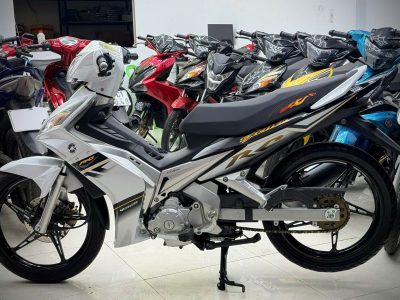 Alternative view of Exciter 1S9A xuống áo Trắng 2008 57KCK