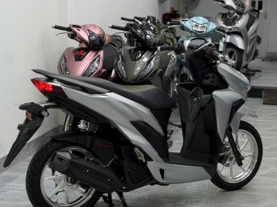 Alternative view of Vario 125 bạc porsche zin kiểng