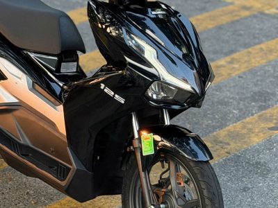Alternative view of AB 125 2025 zin keng odo 1500km
