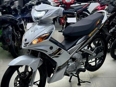 Alternative view of Exciter 1S9A xuống áo Trắng 2008 57KCK