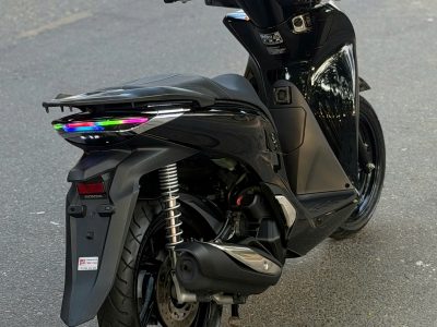 Alternative view of SH 125i 2025 odo 3000km (Hồ sơ sẵn bấm số ngay)