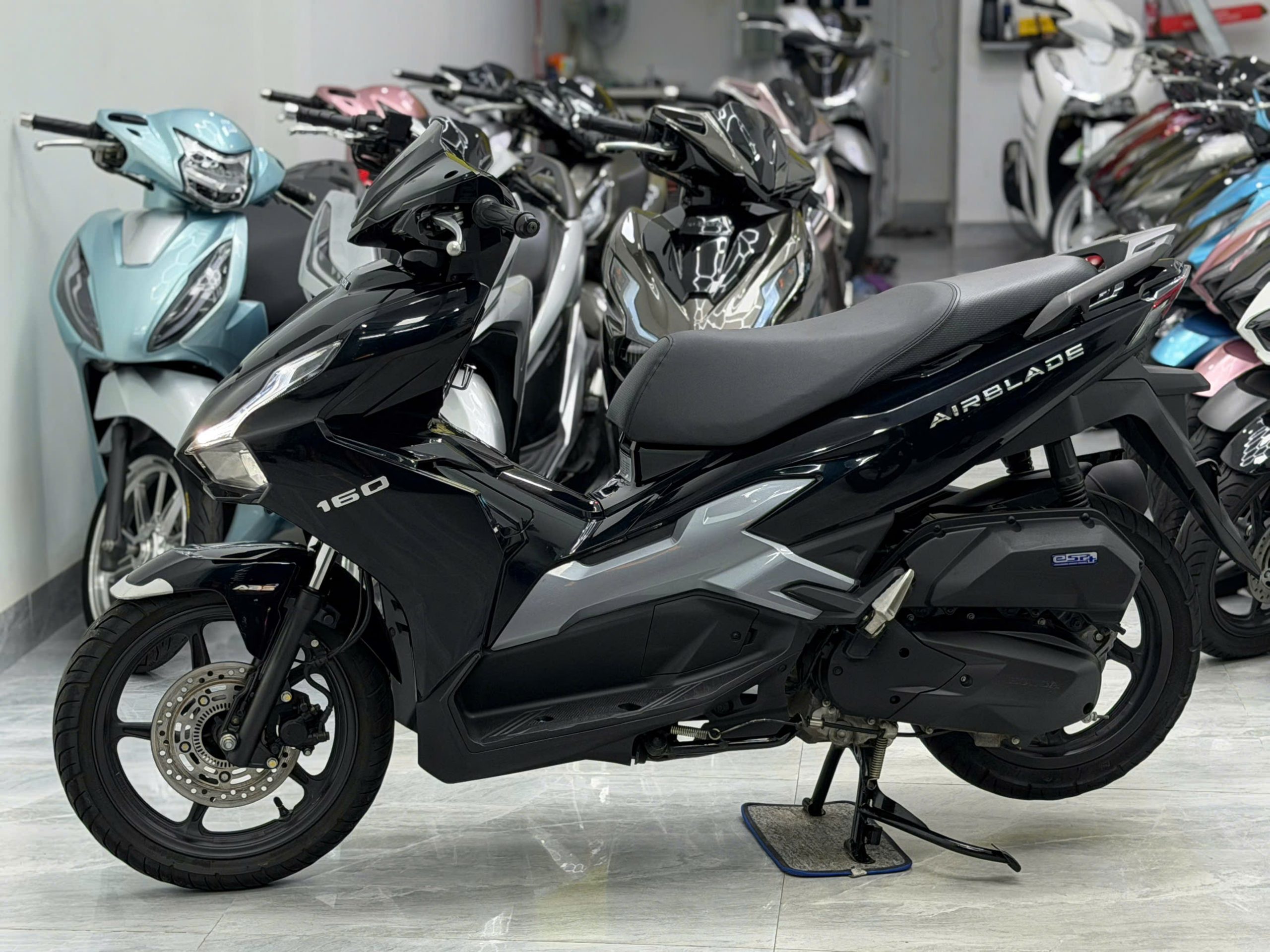 AB 160 đăng ký tháng 8/2025 odo 1000km - Ảnh 3