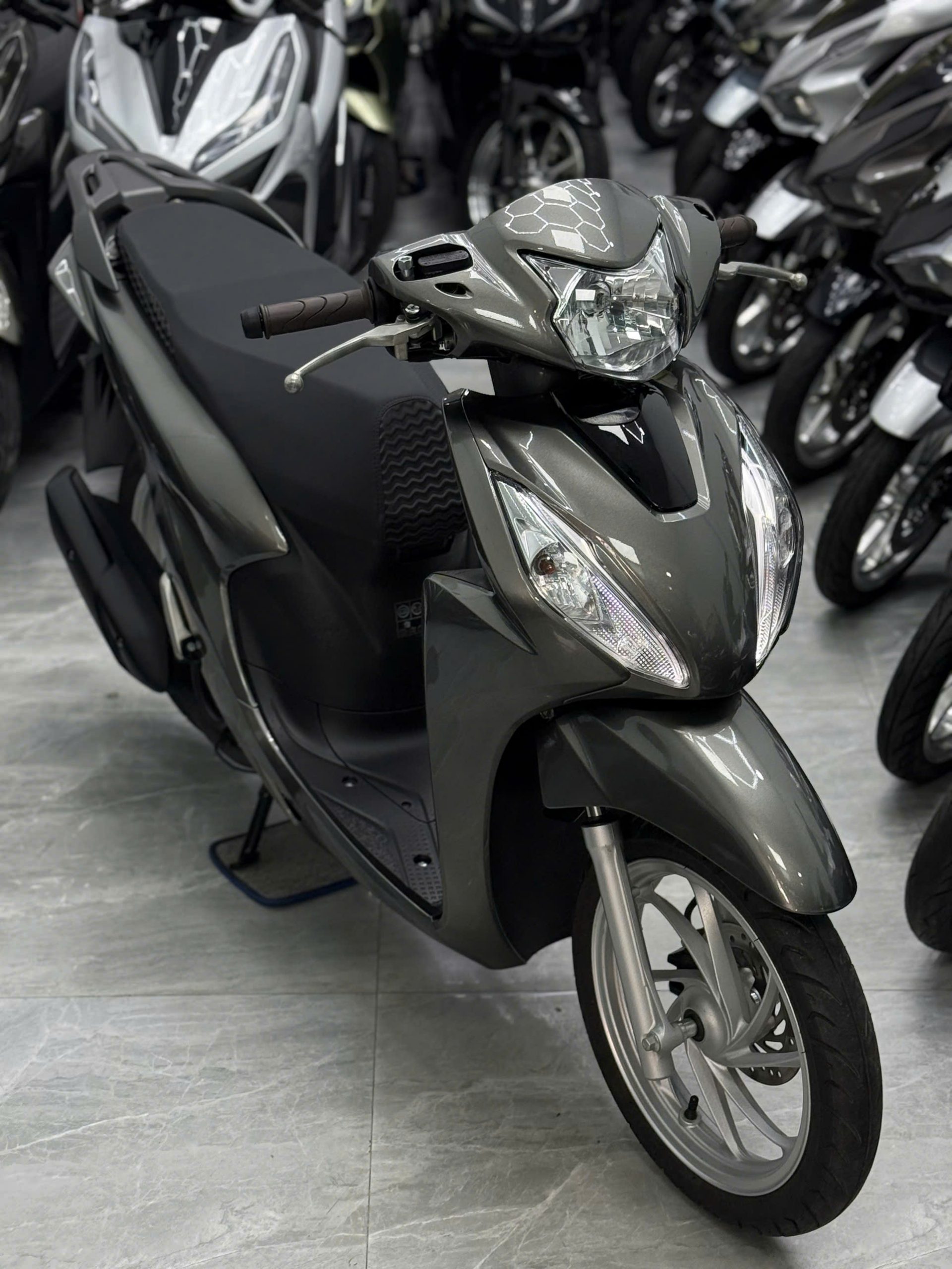 Vision 2024 lướt odo 4000km