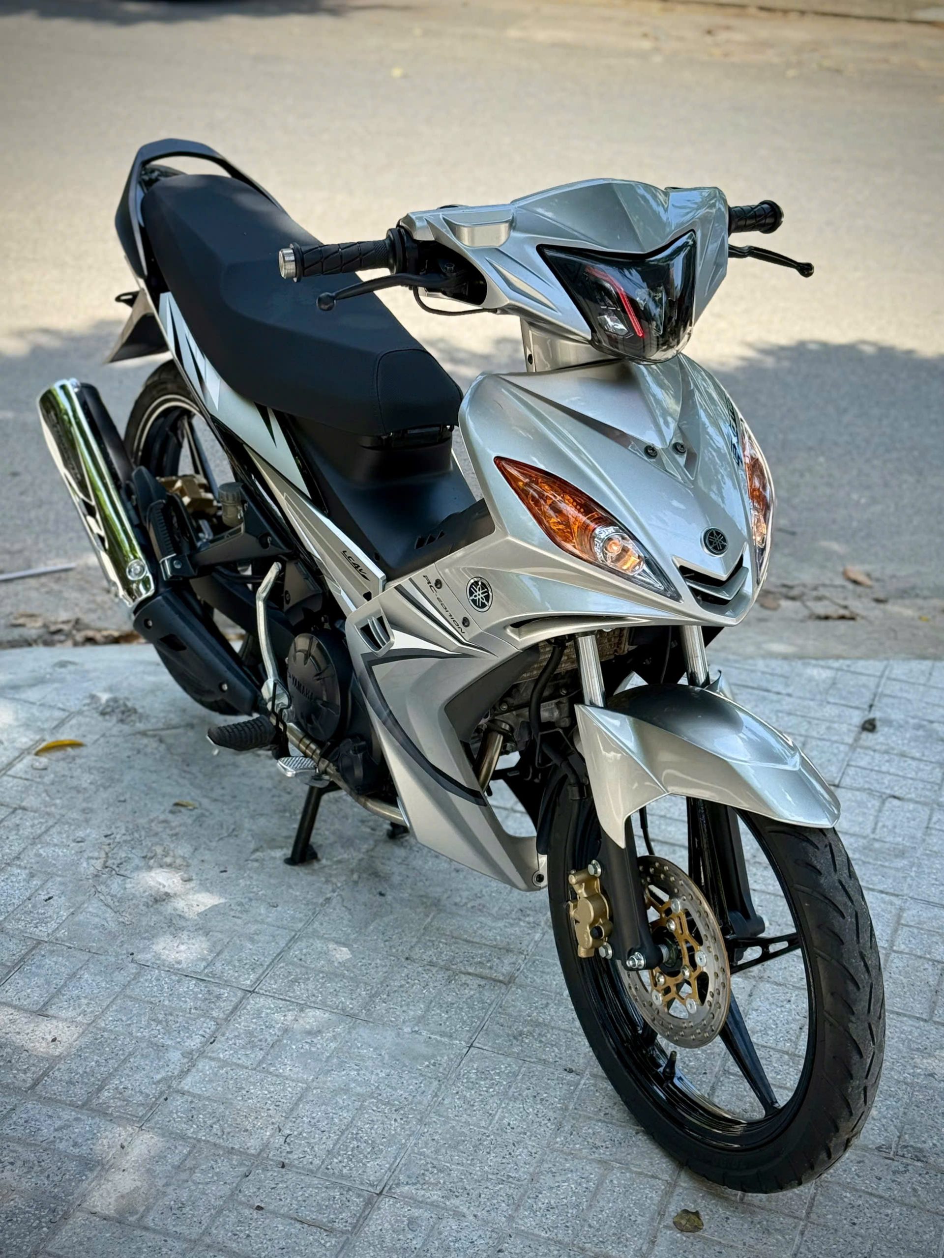 Exciter 135 xuống 2010 zin keng
