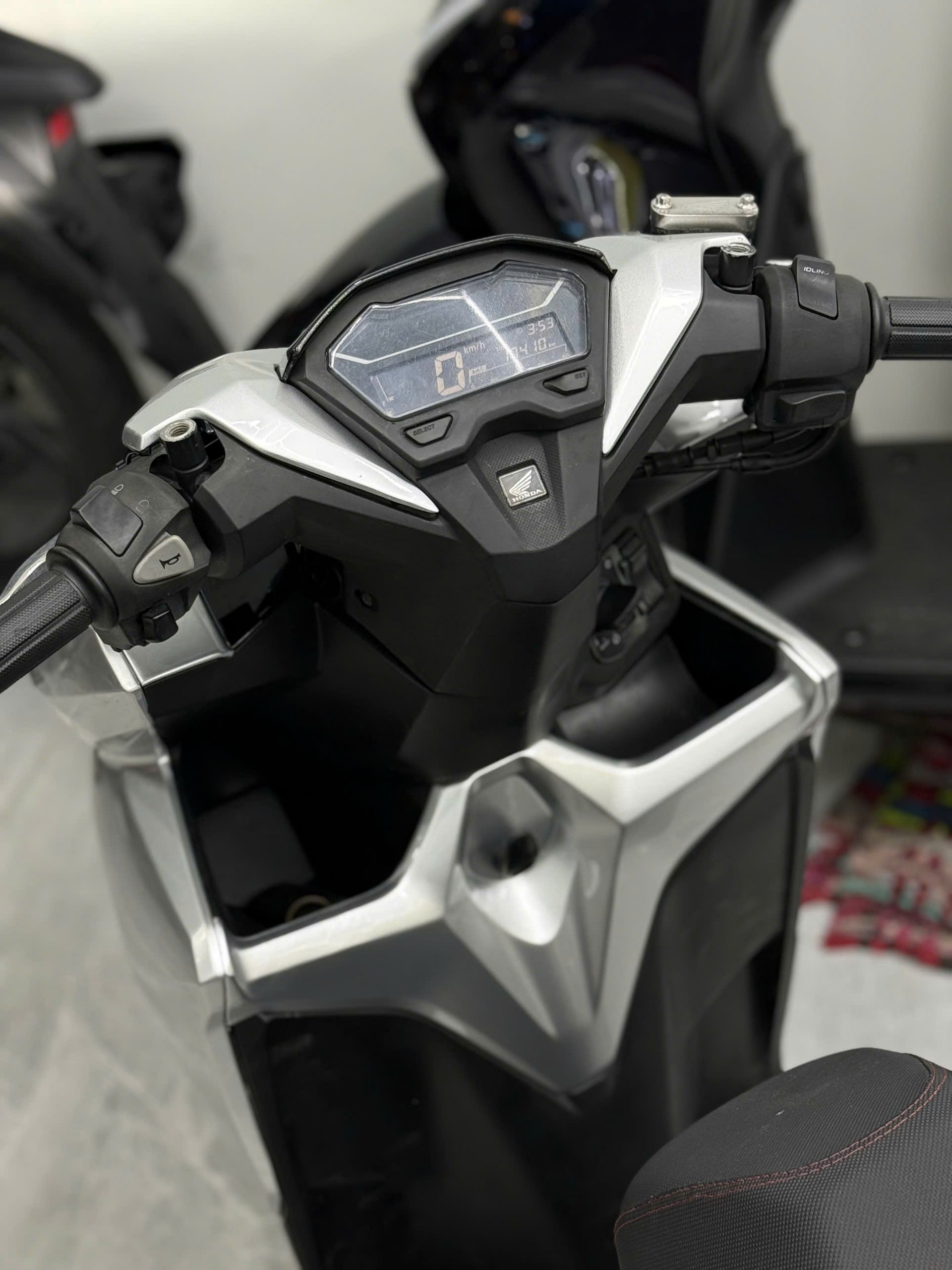 Vario 150 zin kiểng (Chính chủ đứng tên công chứng ngay) - Ảnh 4