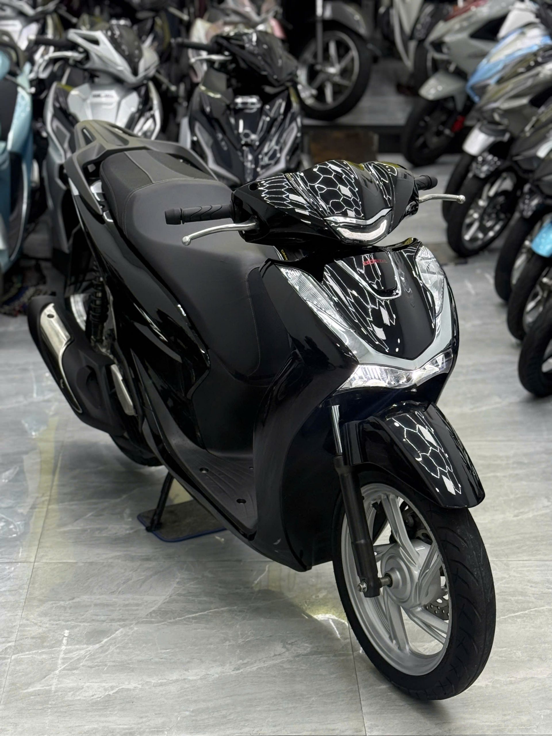 SH 125 zin keng (Hồ sơ sẵn bấm số ngay)