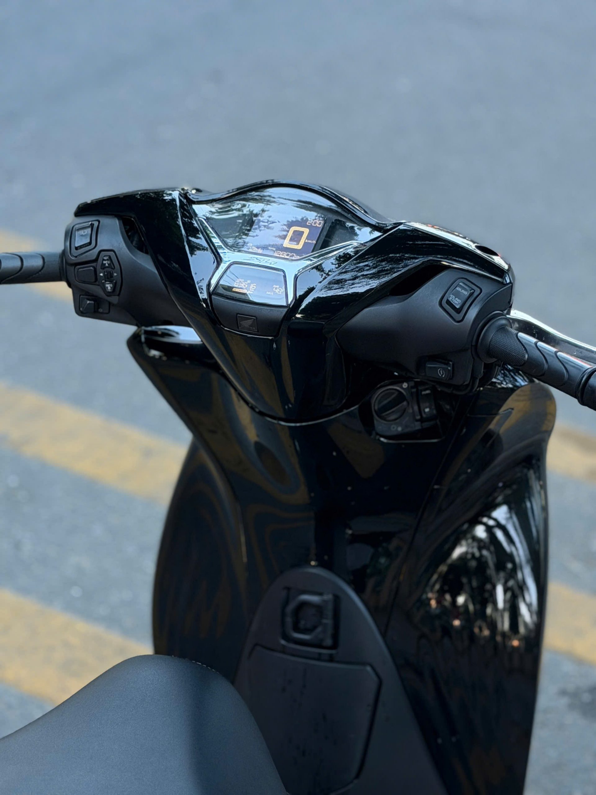 SH 125 zin keng đen bóng - Ảnh 3