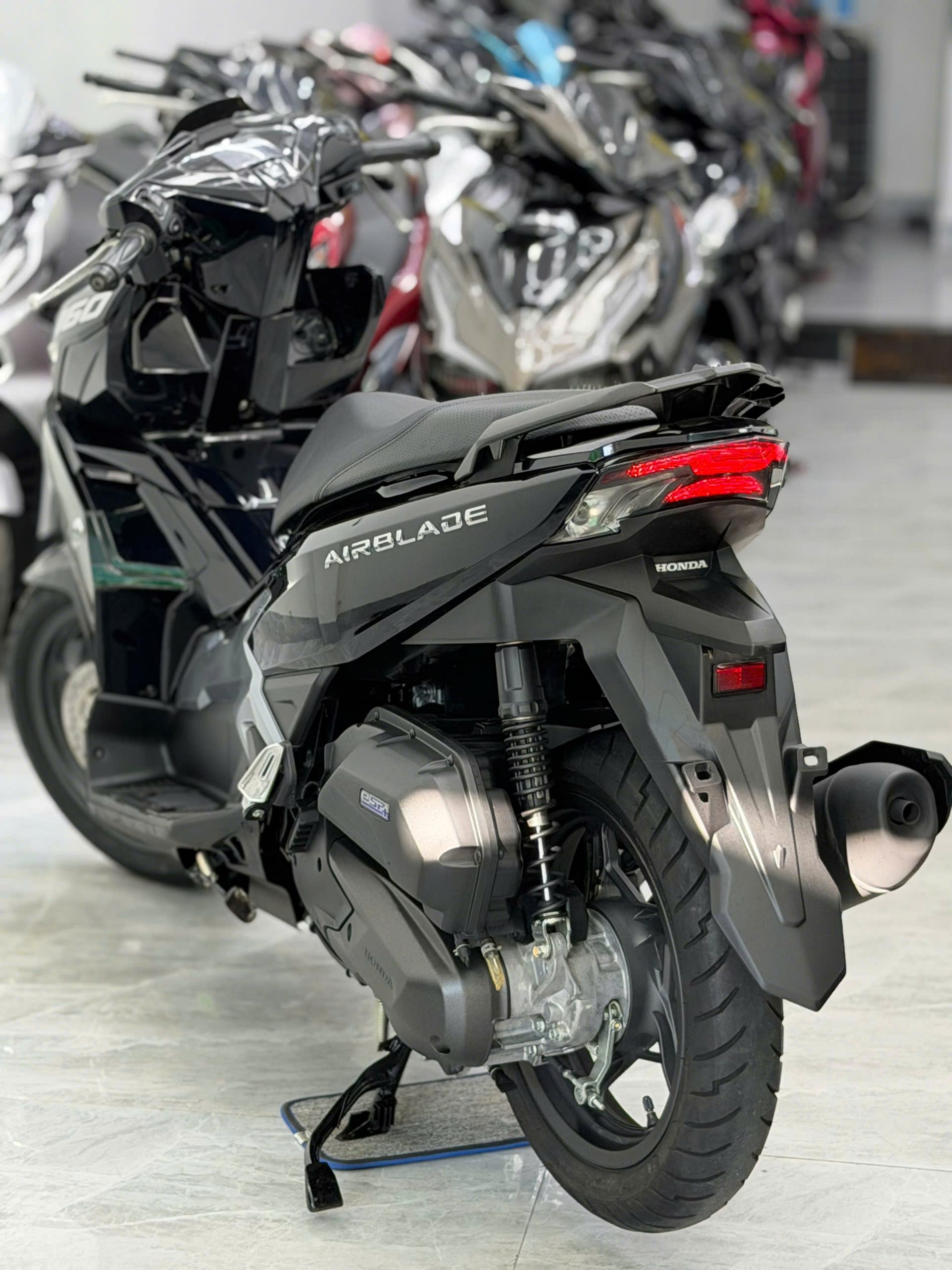AB 160 2025 odo 1000km - Ảnh 2