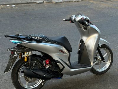 Alternative view of SH 125i up 160 PXL full kiểng