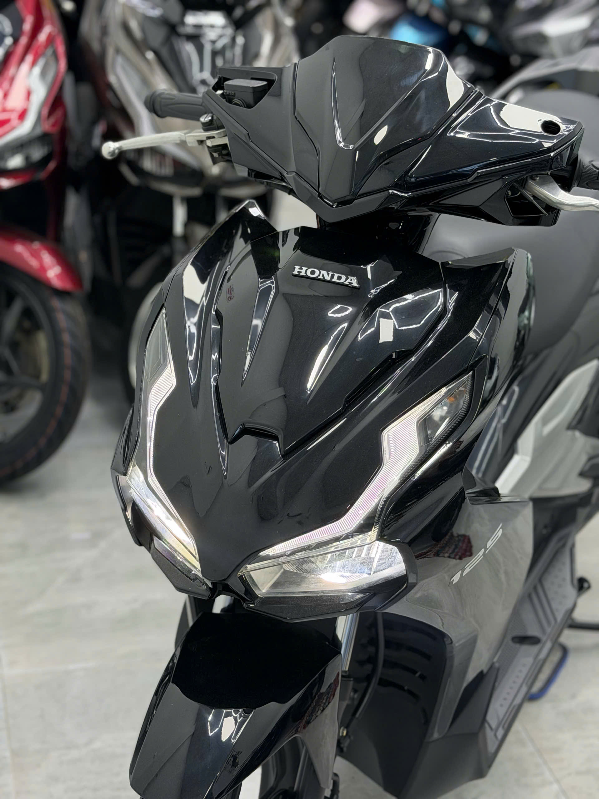 AB 125 4val zin kiểng (Hồ sơ sẵn bấm số ngay)