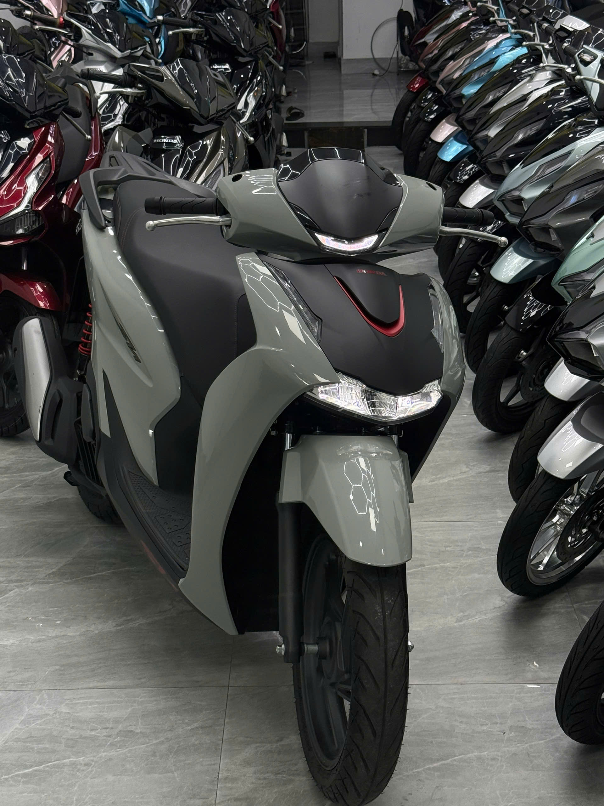 SH 125 Abs mẫu mới nhất - Ảnh 4