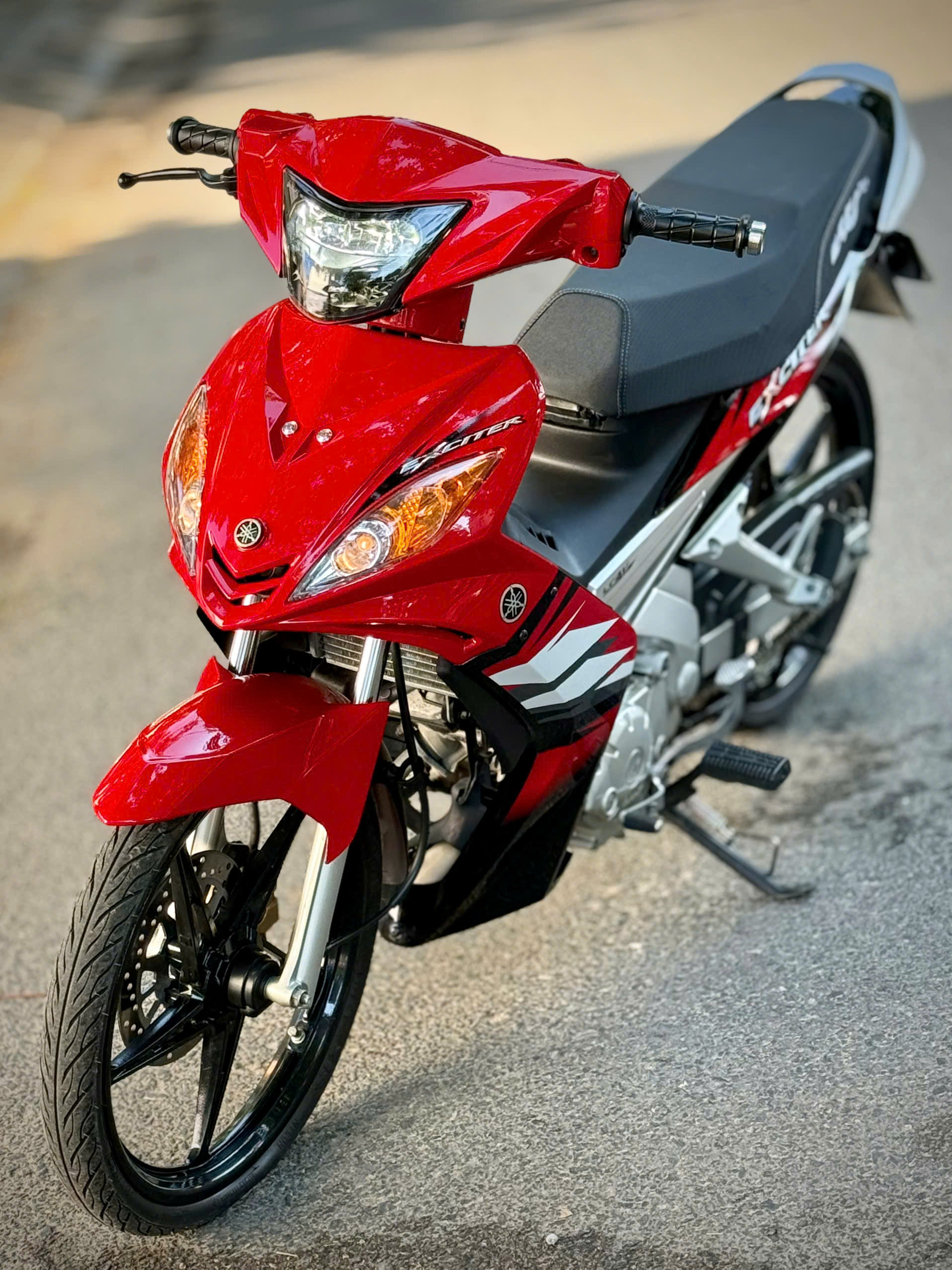 Exciter 1S94 đỏ đen 57kck