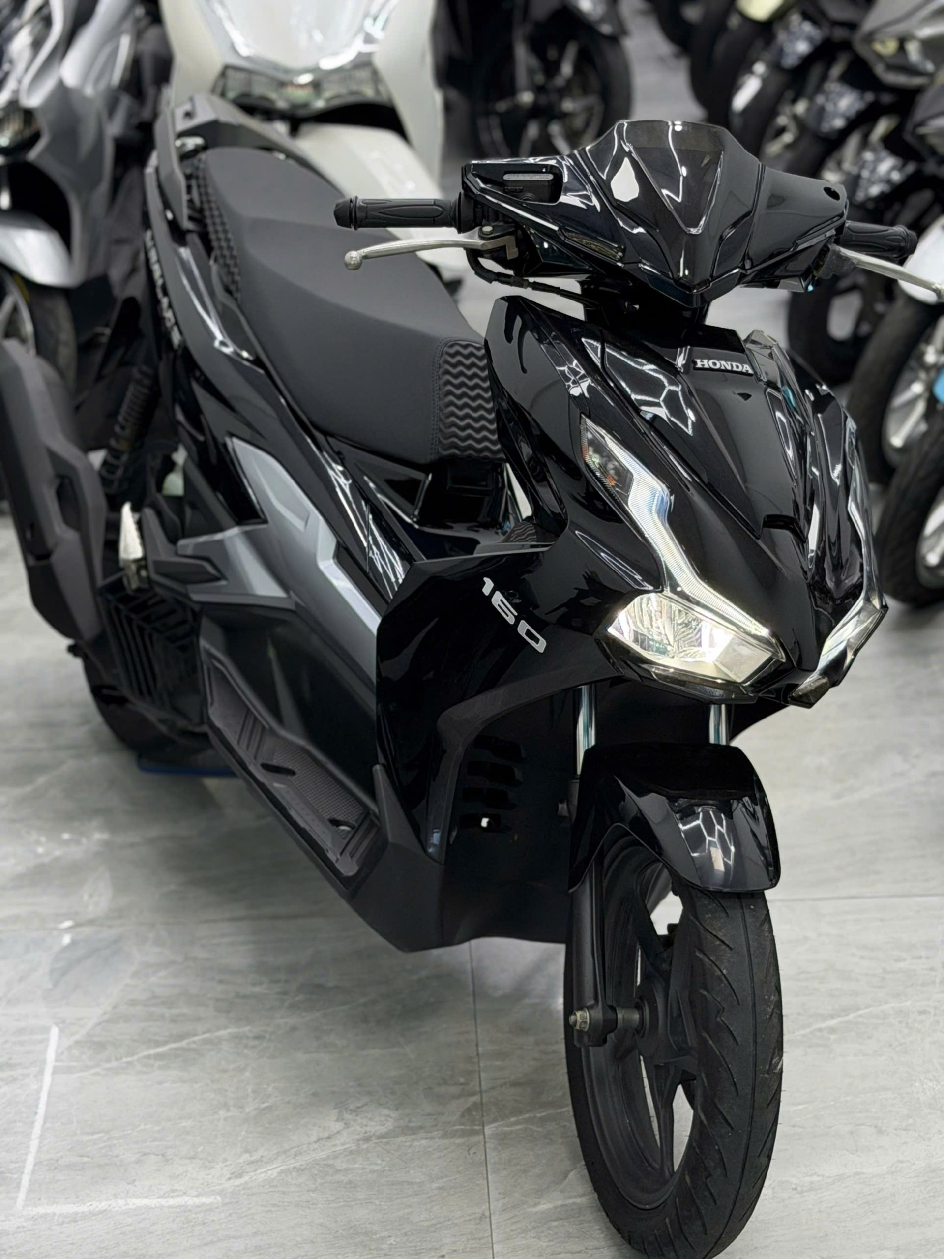 AB 125 4val zin kiểng (Hồ sơ sẵn bấm số ngay)