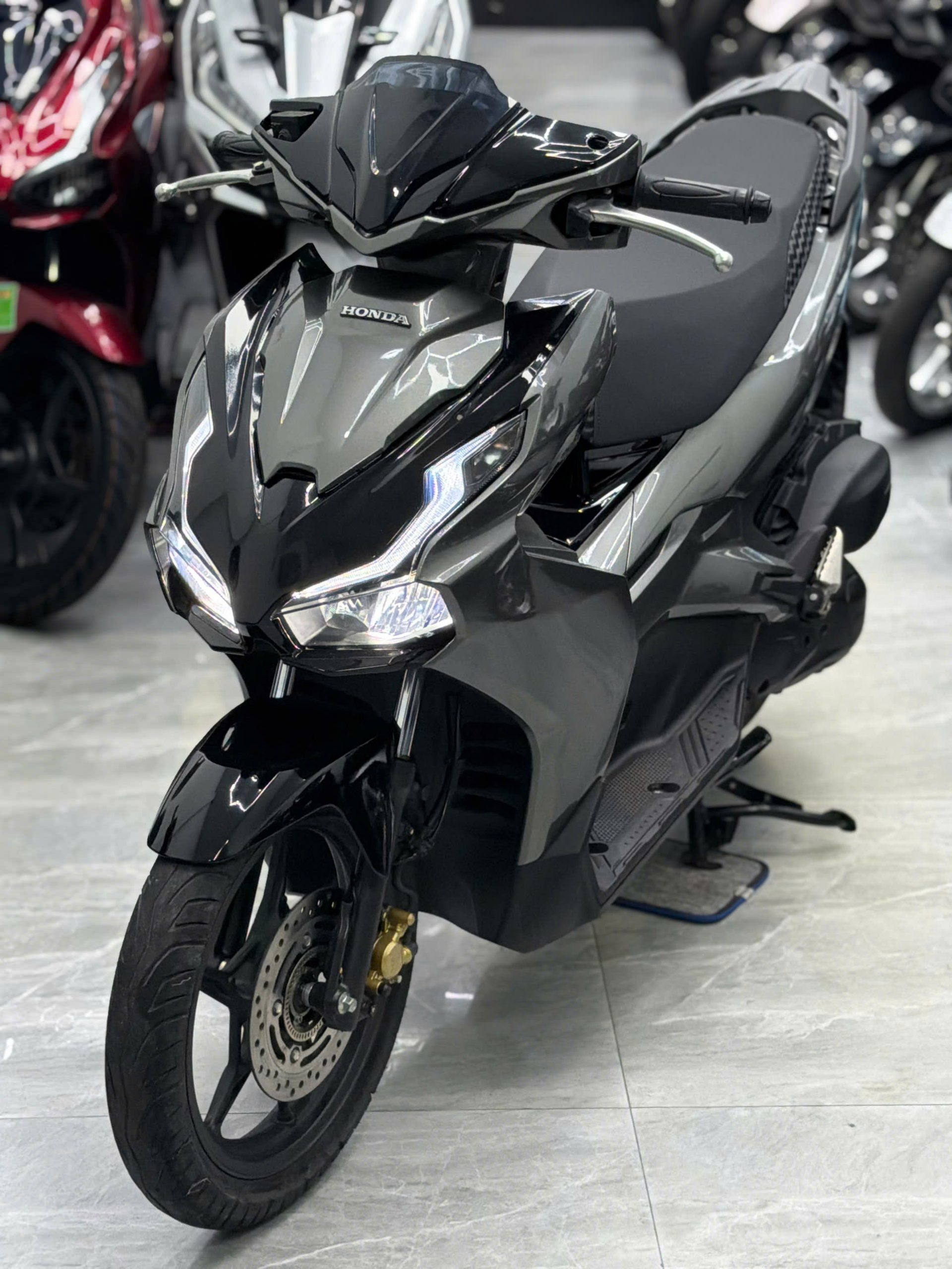 AB 150 zin zin xám lampo (Hồ sơ sẵn bấm số ngay)