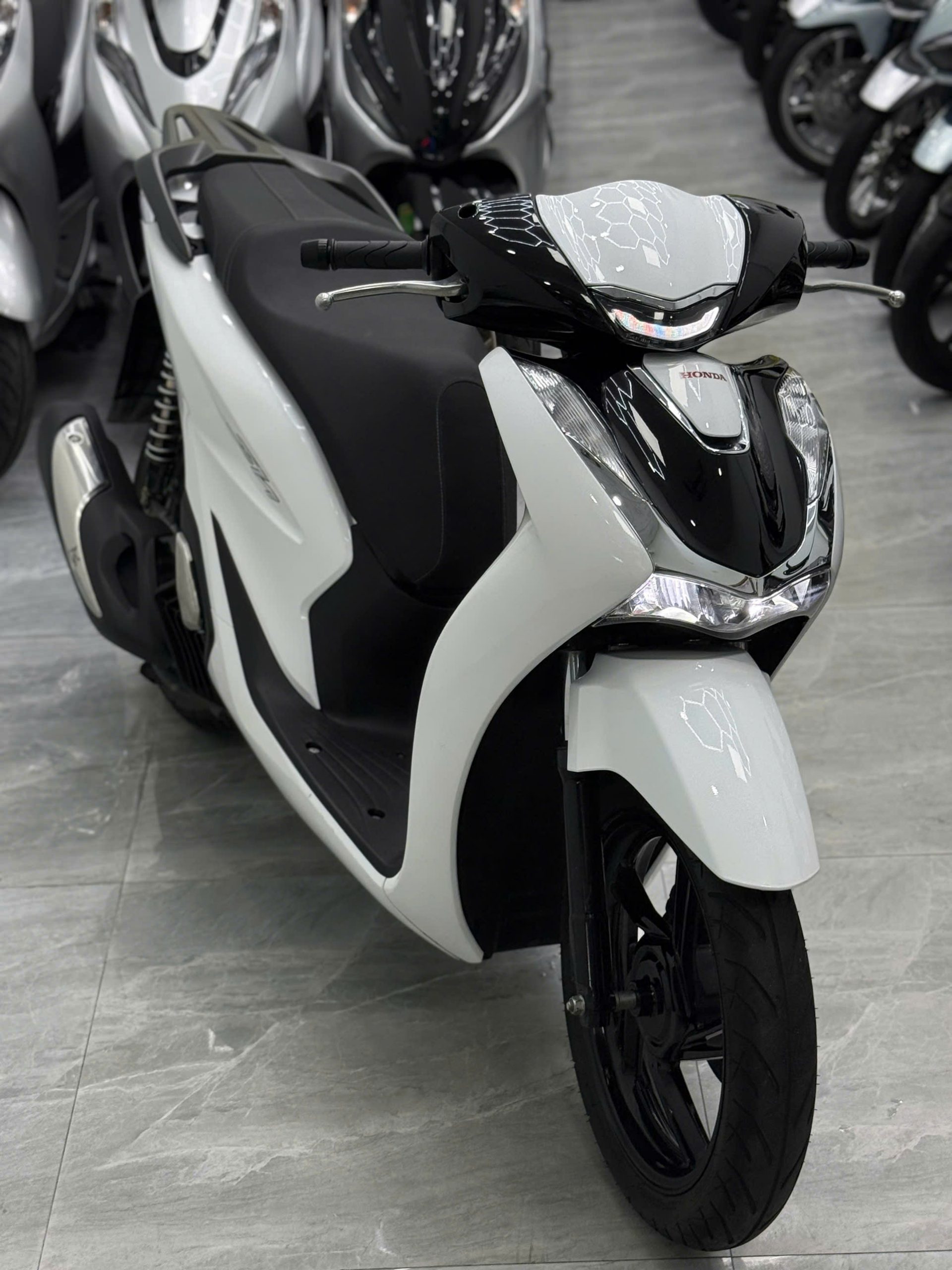 SH 125 2025 (Hồ sơ cầm tay) - Ảnh 4