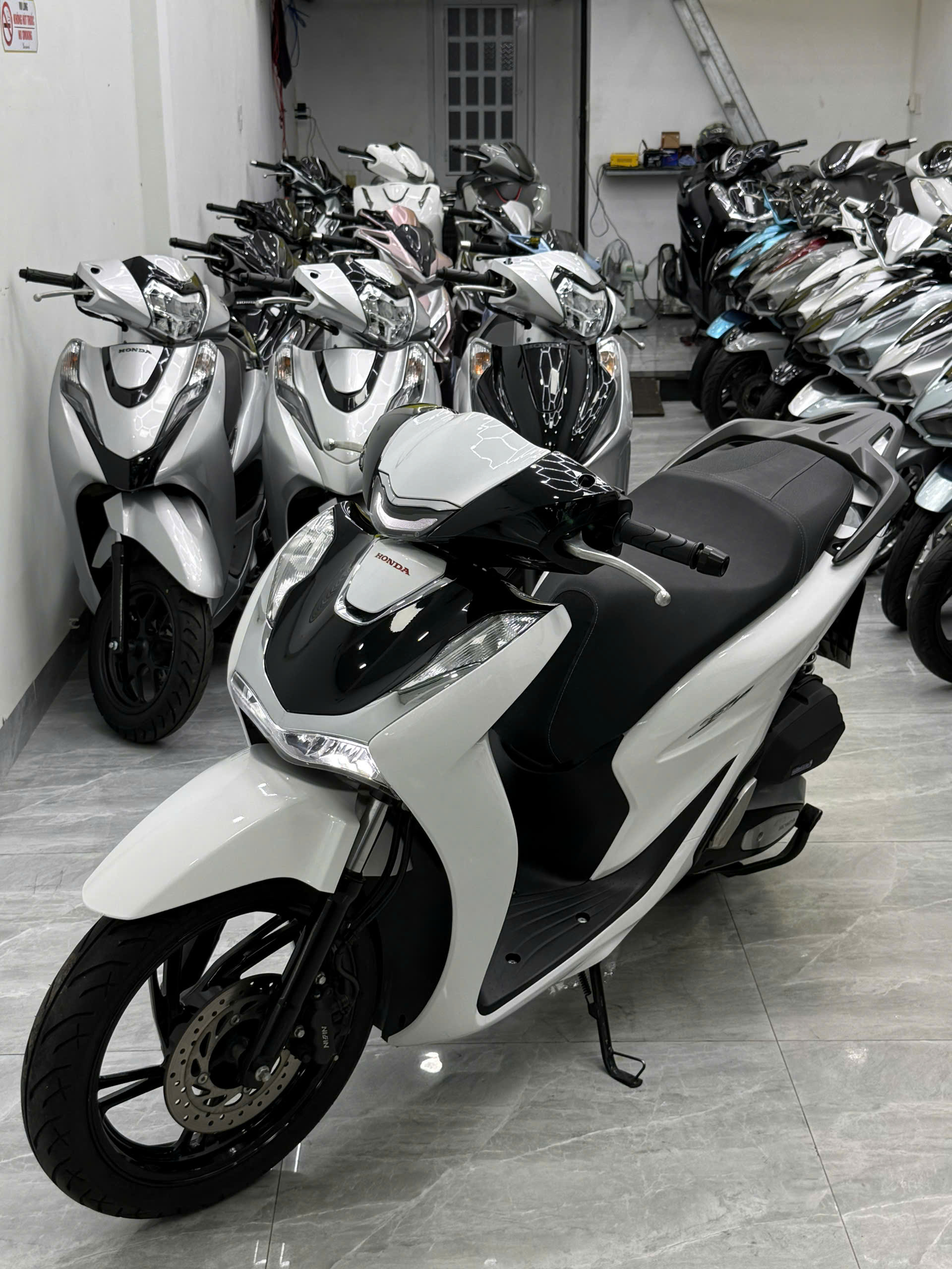 SH 125 2025 (Hồ sơ cầm tay)