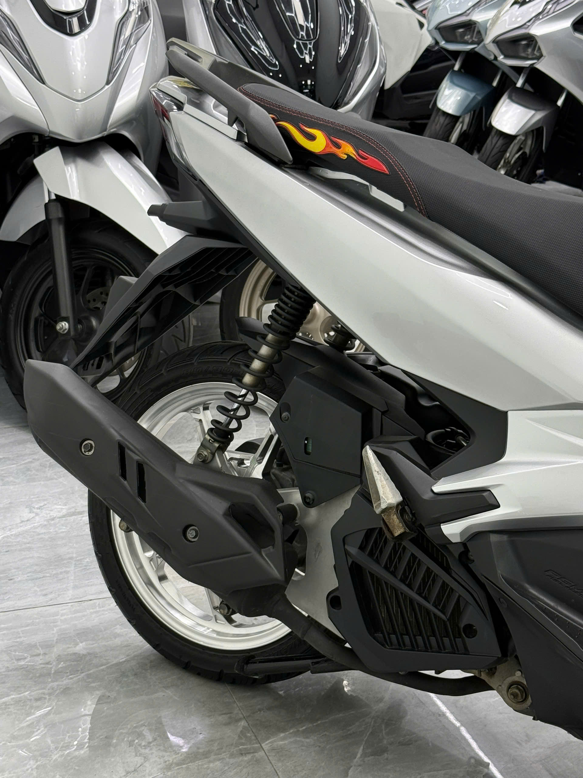 AB 125 zin kiểng (Hồ sơ cầm tay bấm số ngay) - Ảnh 4
