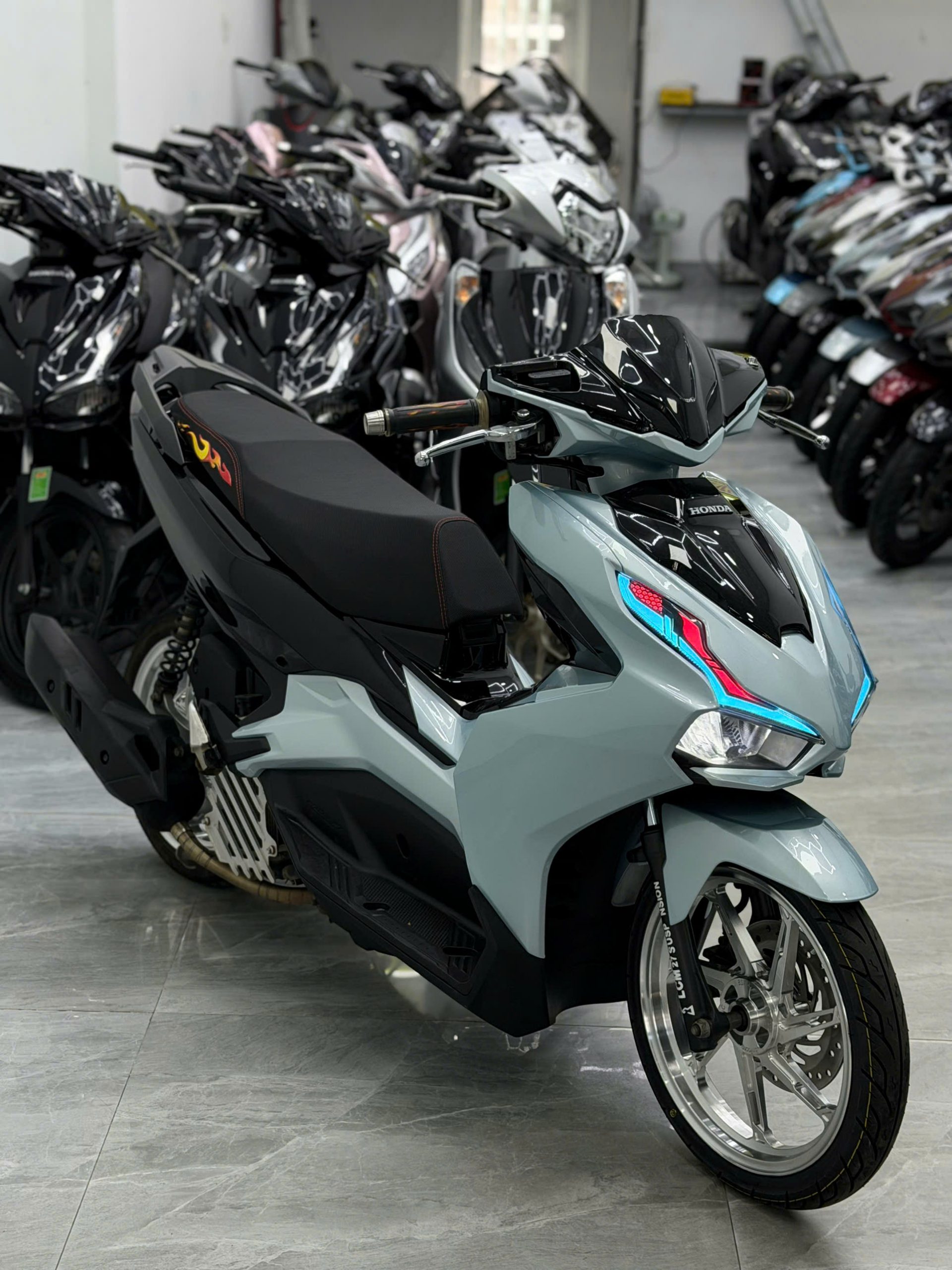 AB 125 NXG kiểng (Hồ sơ cầm tay bấm số ngay)