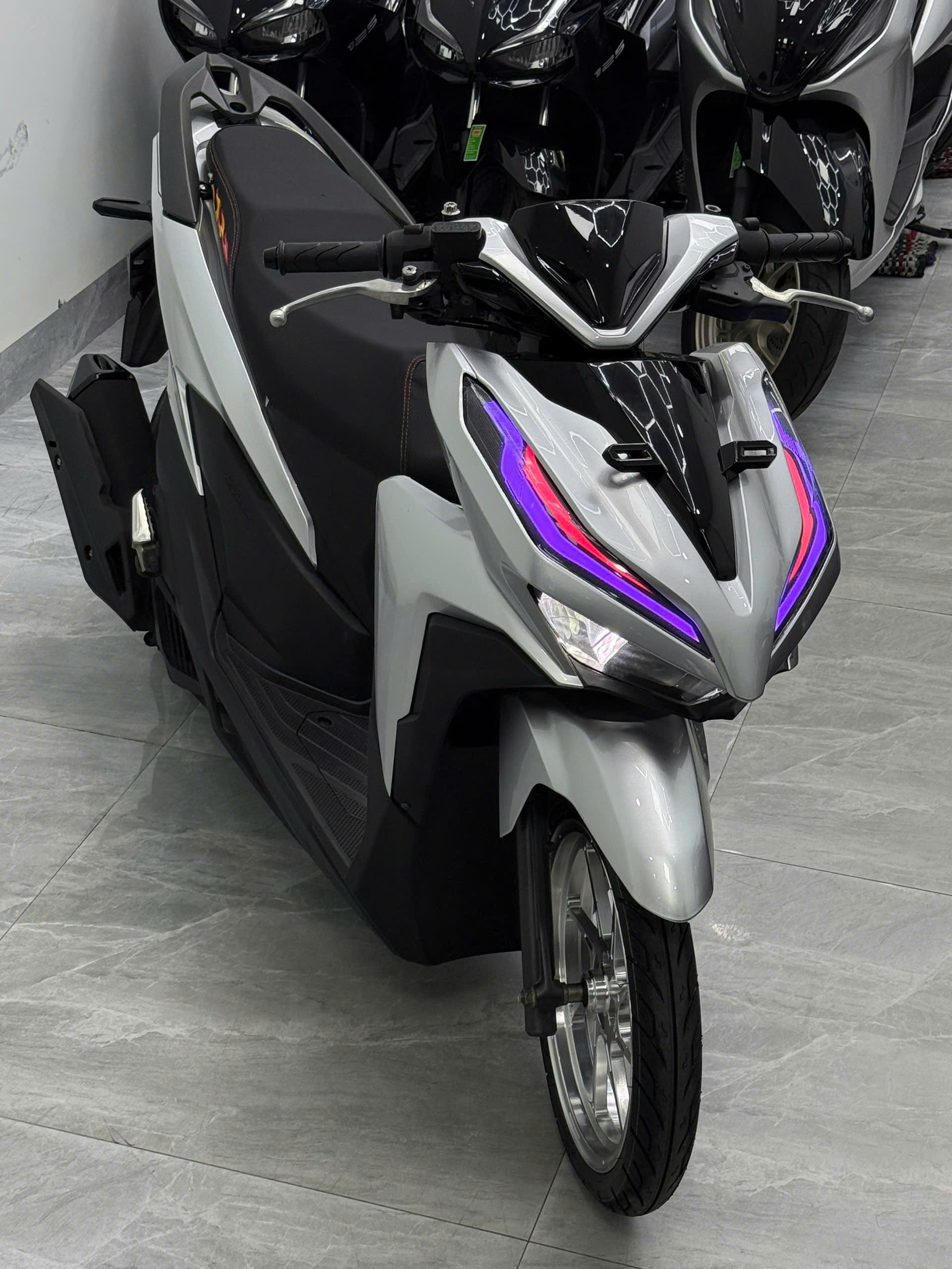 Vario 150 zin kiểng nhẹ (Hồ sơ sẵn bấm số ngay)
