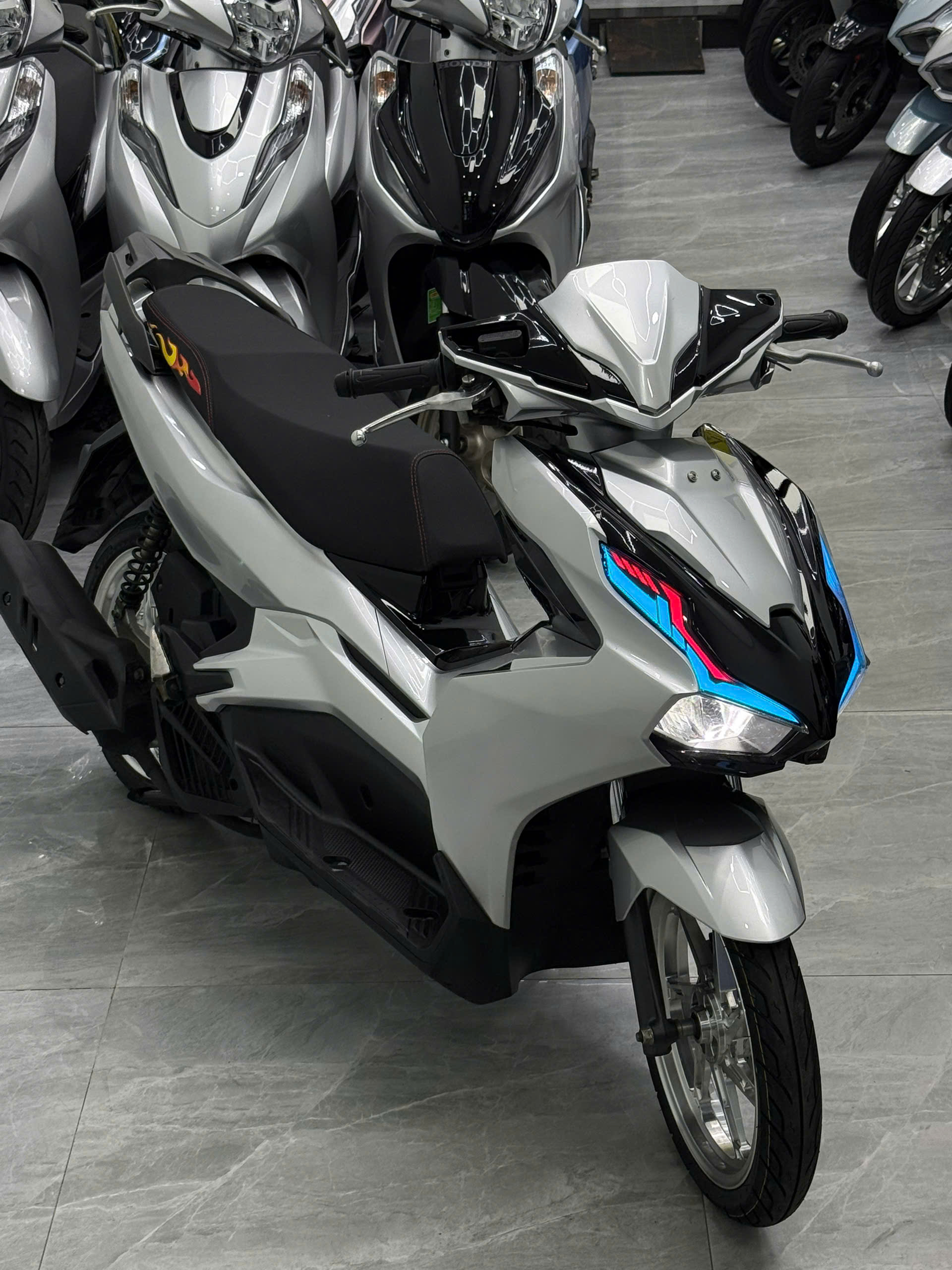 AB 125 zin kiểng (Hồ sơ cầm tay bấm số ngay) - Ảnh 4