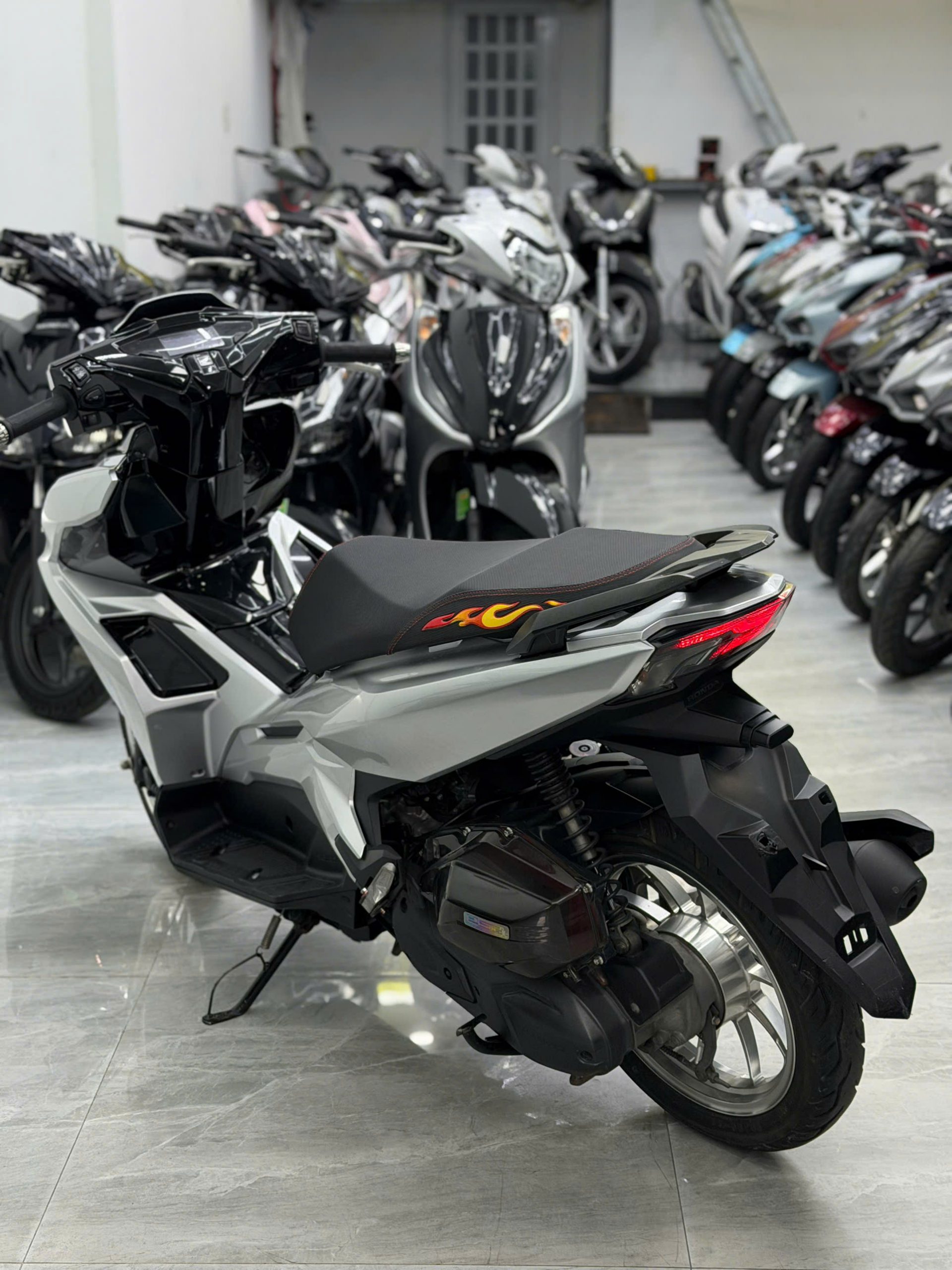 AB 125 zin kiểng (Hồ sơ cầm tay bấm số ngay) - Ảnh 3