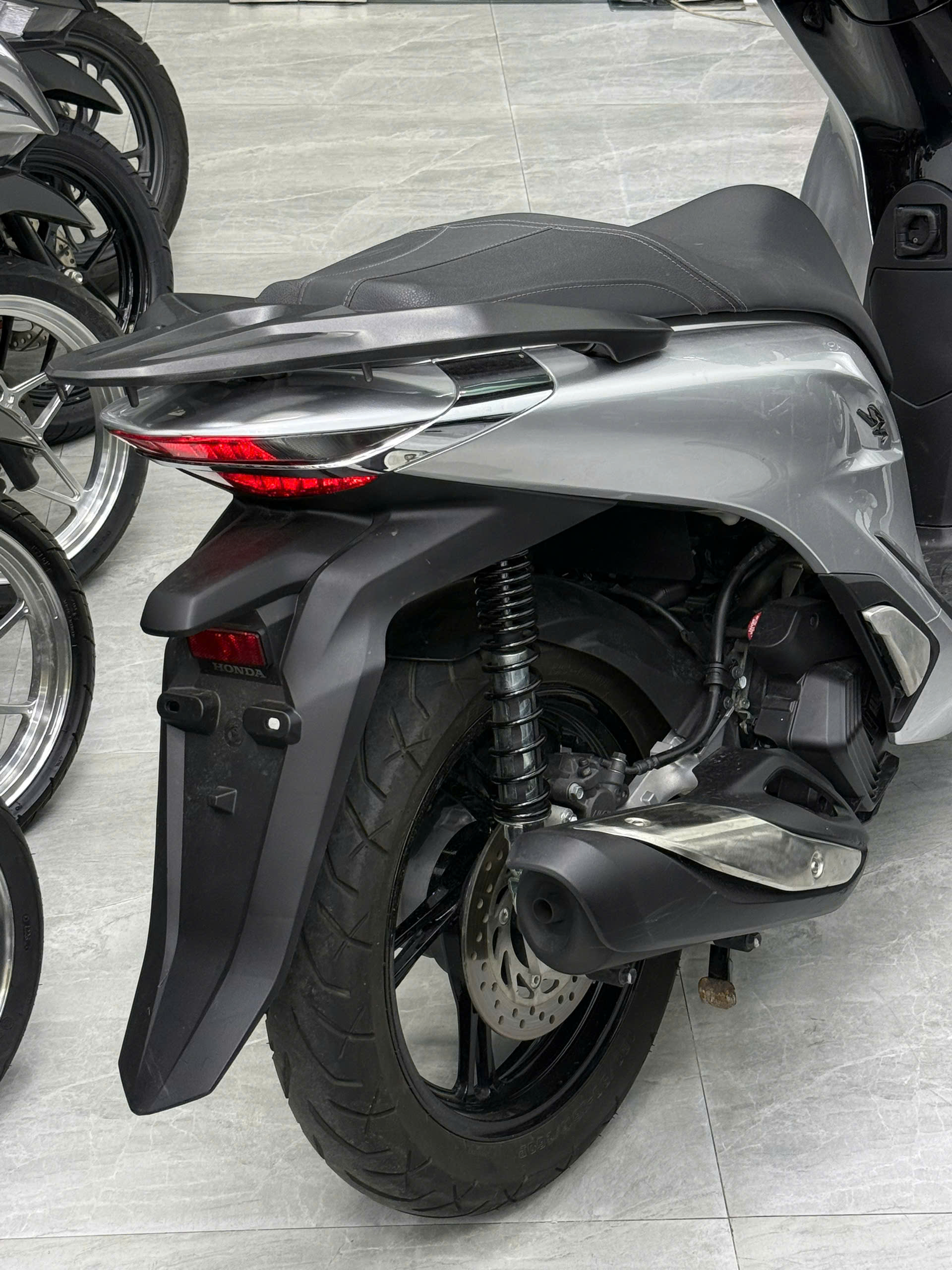 SH 150 siêu nét - Ảnh 3