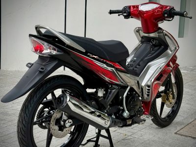 Alternative view of Exciter 135 côn tay xuống áo rin sạch sẽ