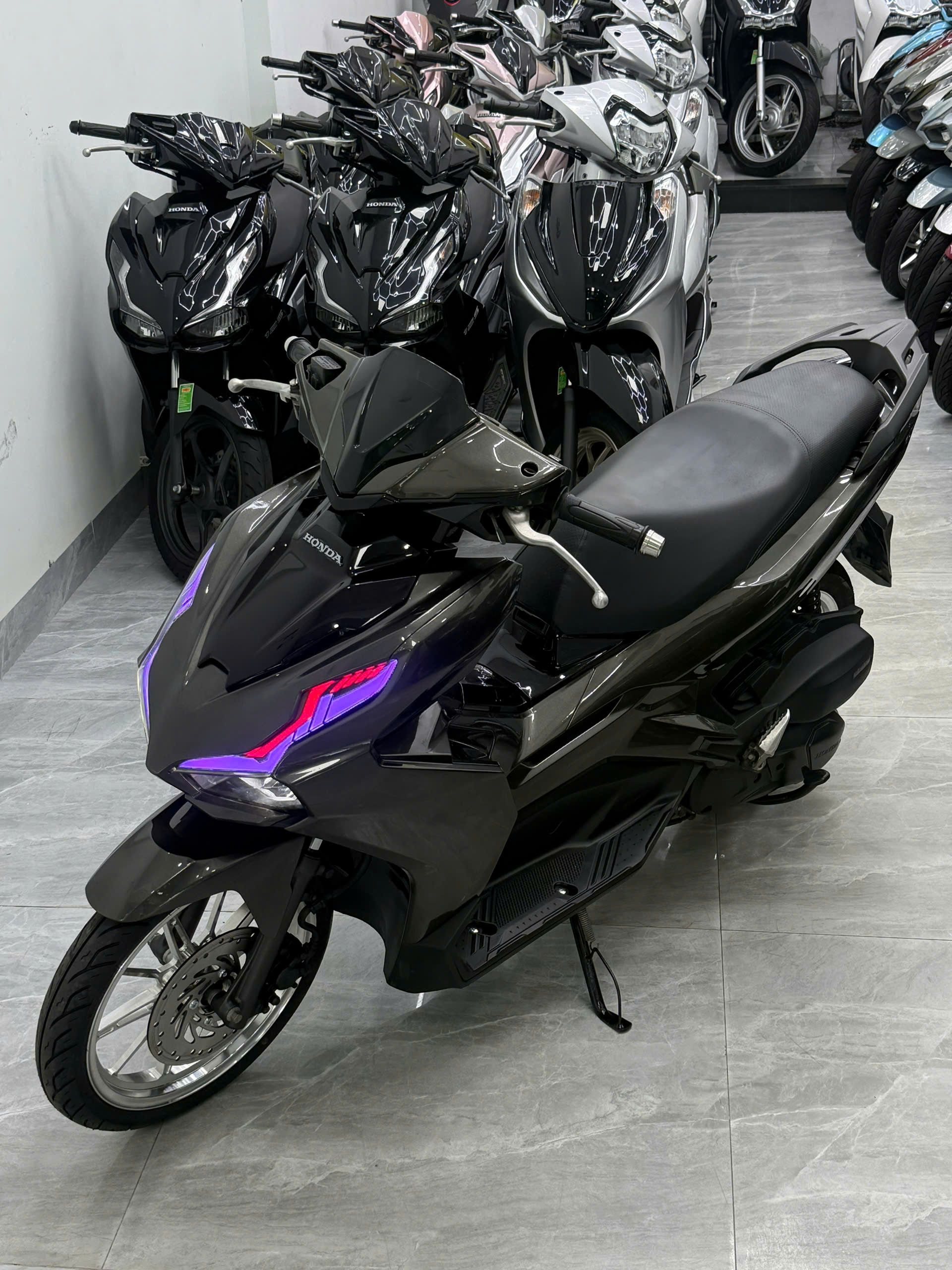 AB 125 zin kiểng (Hồ sơ cầm tay bấm số ngay)