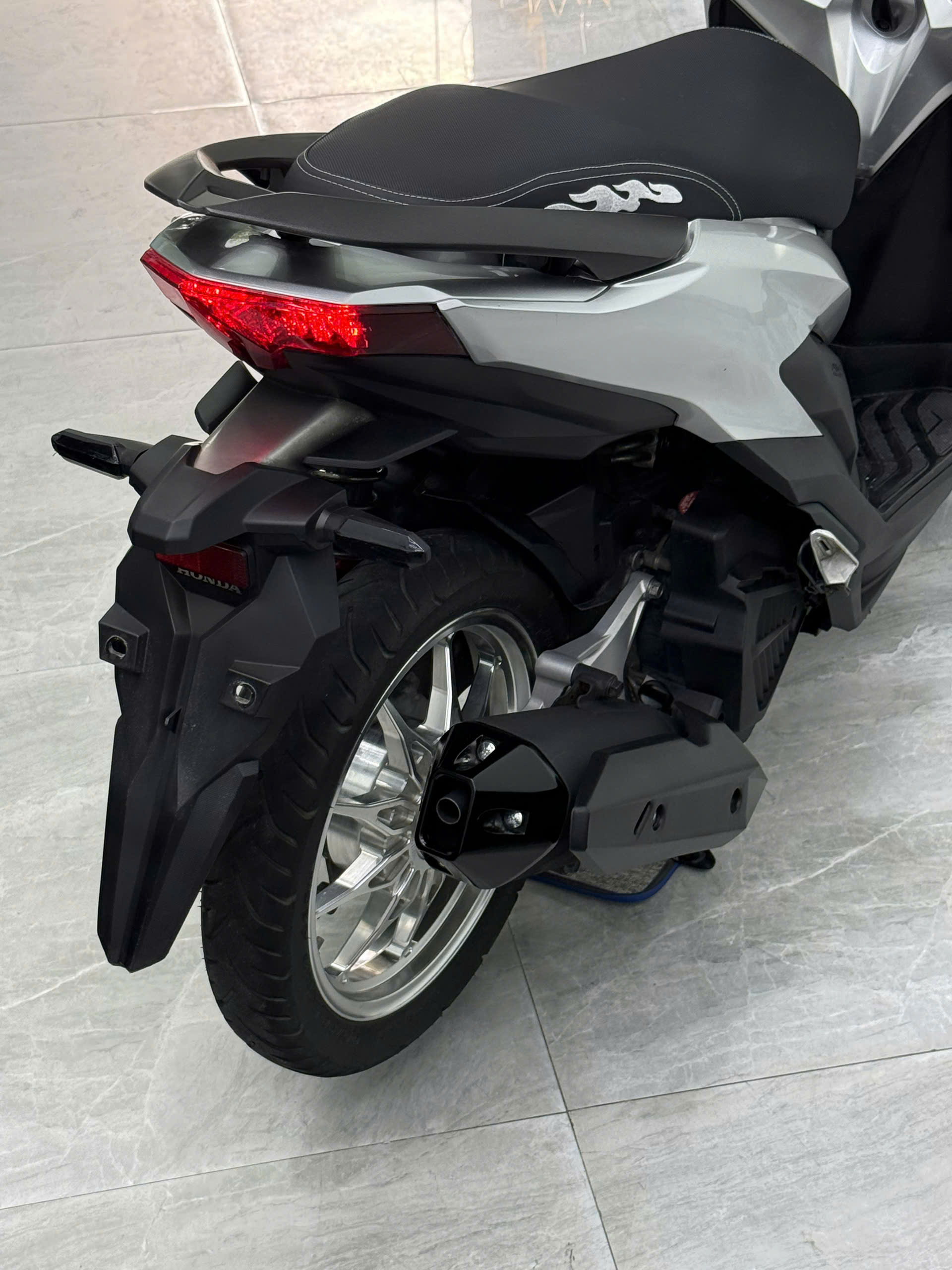 Vario 150 zin kiểng nhẹ (Hồ sơ sẵn bấm số ngay) - Ảnh 3