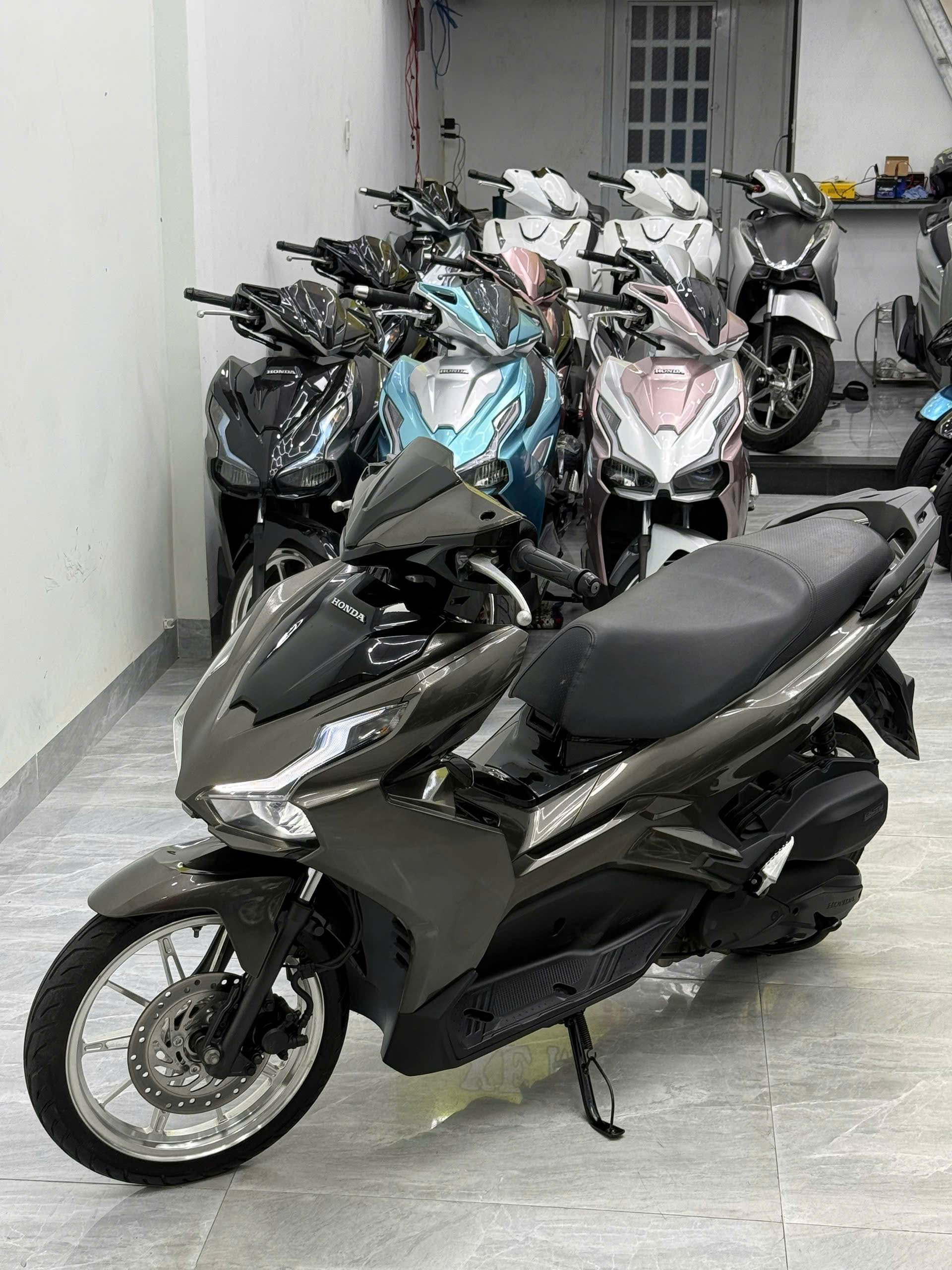 AB 150 xám lampo zin kiểng (Hồ sơ cầm tay bấm số ngay) - Ảnh 4